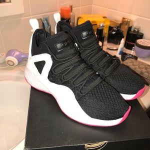 🎉BLACK WHITE AND PINK JORDANS